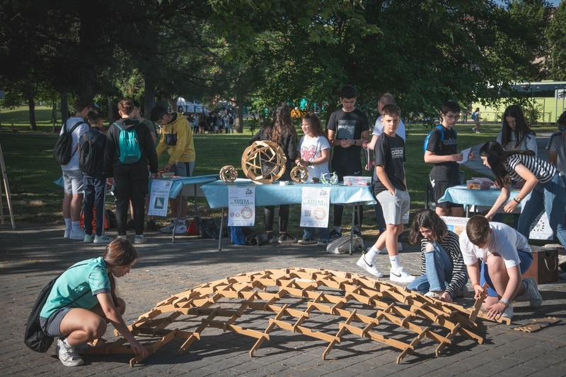 La primera edición de “Matemáticas en la calle” ha sido un gran éxito gracias a la participación de más de 1.700 alumnos y alumnas de toda Extremadura