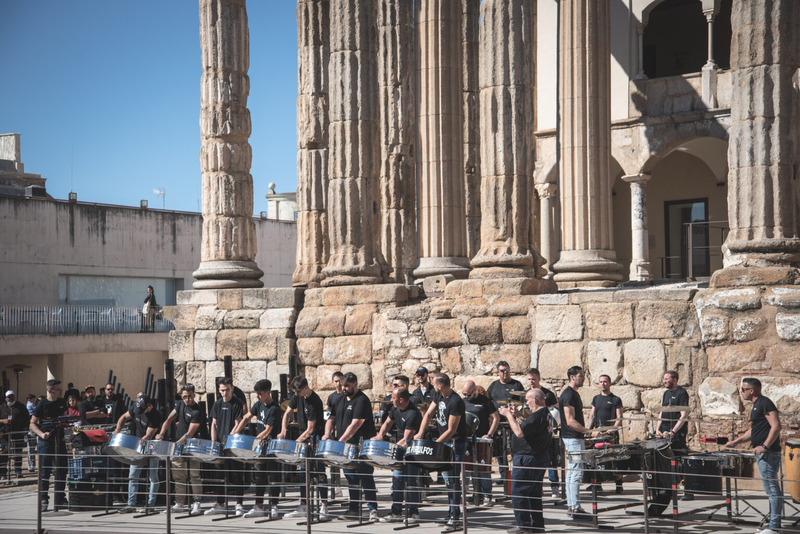El Templo de Diana acoge este domingo el XI Concurso Regional de Tamborada y Percusión que este año aumenta sus premios