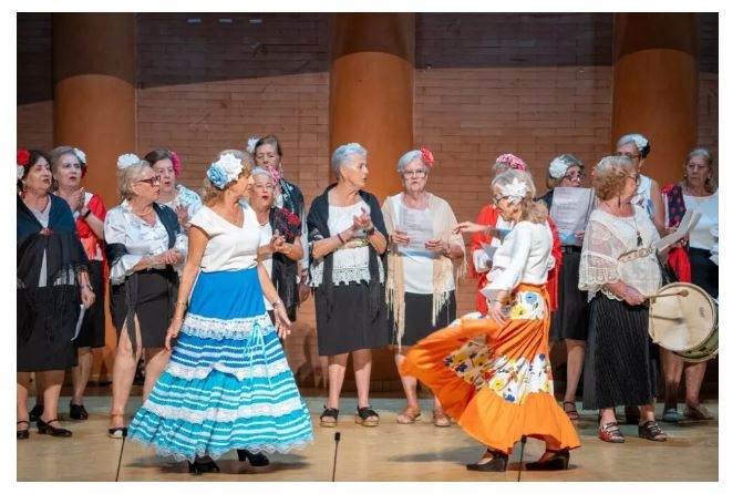 La Gala del Día del Mayor, bajo el lema “Combatiendo el edadismo”, da inicio a un mes lleno de actividades lúdicas, deportivas y culturales 