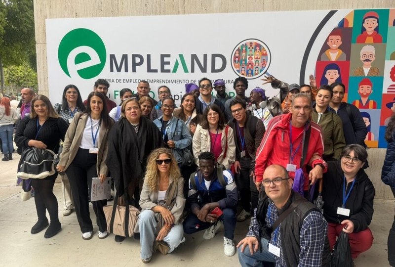 Participantes del Programa CRISOL Mérida asisten en Cáceres a la Feria de Empleo “Empleando” del SEXPE