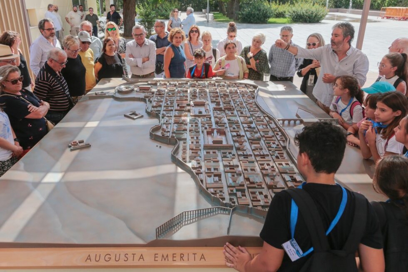 La maqueta en 3D de la ciudad de Mrida en el siglo II ya se puede visitar en la plaza Margarita Xirgu