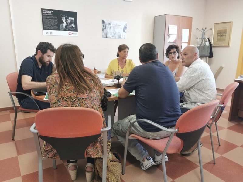 El Ayuntamiento y Plena inclusin Extremadura ofrecern un programa formativo sobre temas clave vinculados a la discapacidad intelectual y del desarro