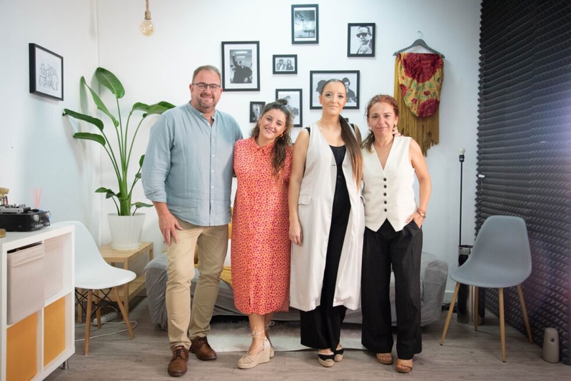 El alcalde inaugura el nuevo Estudio de Creacin y Formacin Artstica Aire Flamenco gestionado por las hermanas Fuensanta y Vanesa Blanco