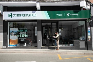 Casamayor Perfiles abre una tienda en la Avenida de Extremadura para acercar sus productos al centro de la ciudad