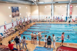 “Brazadas solidarias” en la piscina climatizada de La Argentina