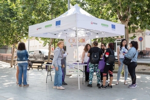 El programa Crisol difunde sus actividades y servicios en San Albín
