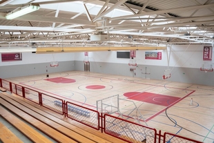 Rodríguez Osuna presenta el nuevo Pabellón Polideportivo Guadiana tras una transformación integral 